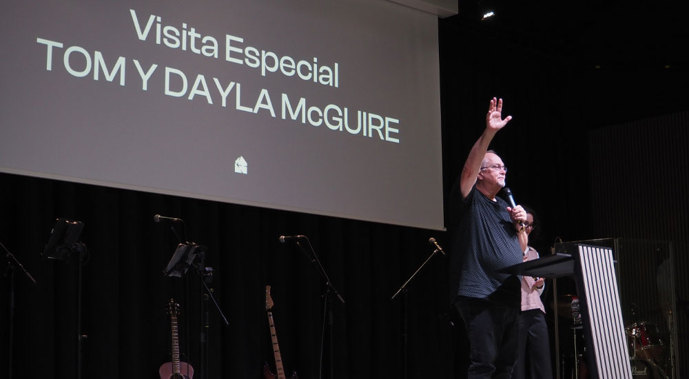 Visita Tom y Dayla McGuire